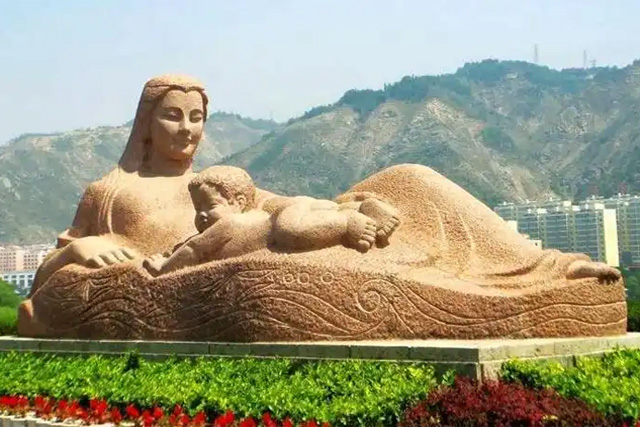 Yellow River Mother Sculpture