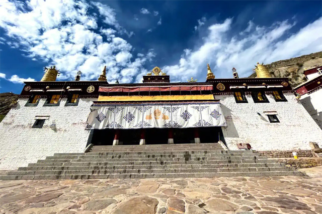 Sera Monastery