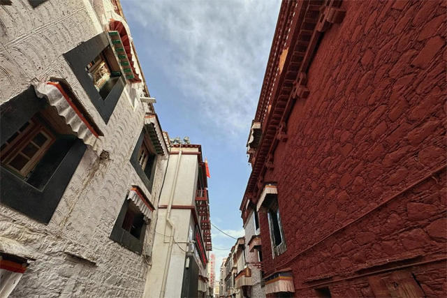 Barkhor Street