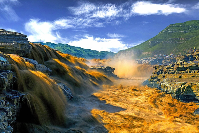 Yellow River Hukou Waterfall Tourist Area